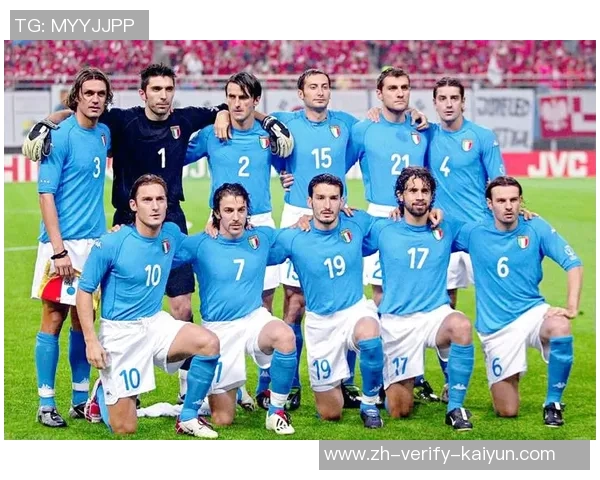 足球美男子的魅力与风采如何征服全球球迷心灵